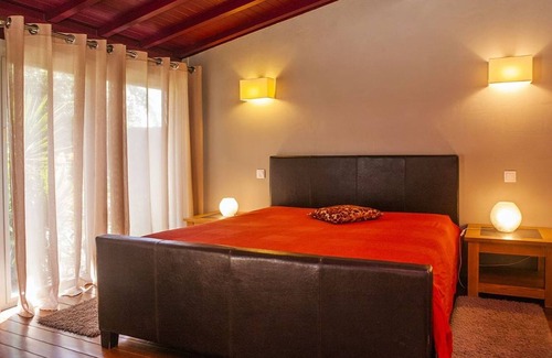 Tralhariz House | Nice holiday home in Carrazeda de Ansia with private terrace