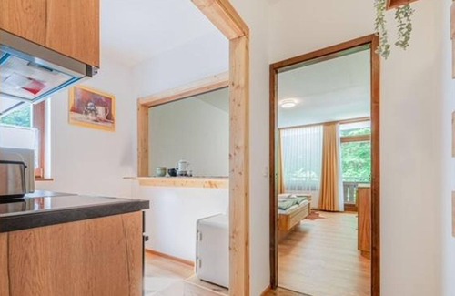 Bad Goisern Apartment | Nice holiday apartment in Bad Goisern with balcony