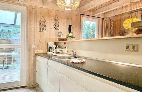 Dummer House | Ideal Holiday Home in Dümmer by the Lake with Ocean Views