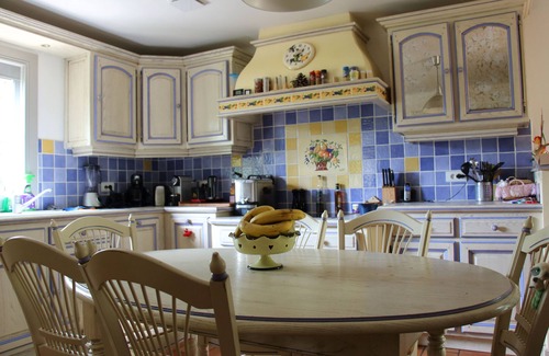 Bagnols-sur-Ceze House | Elegant Retreat for Holidays Between Avignon and Uzes
