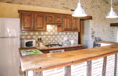Saint-Meard-de-Gurcon House | Relaxing 6 Bedroom Retreat in Saint-Méard-de-Gurçon