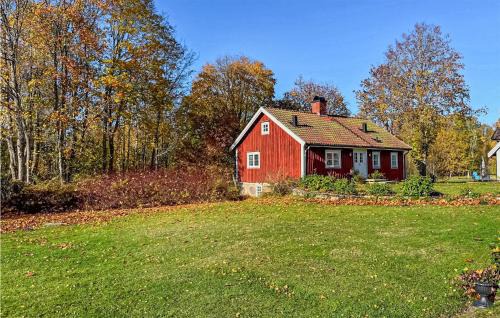 Agunnaryd House | Cozy Home in Agunnaryd with Kitchen and Family-Friendly Perks