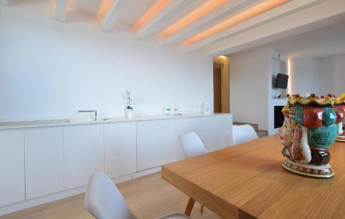 Torre Colonna-sperone House | Nice Home In Altavilla Milicia