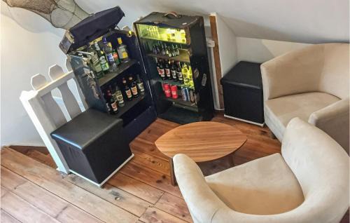 Alt Bukow House | Pet & Child Friendly Retreat in Alt Bukow with Kitchen