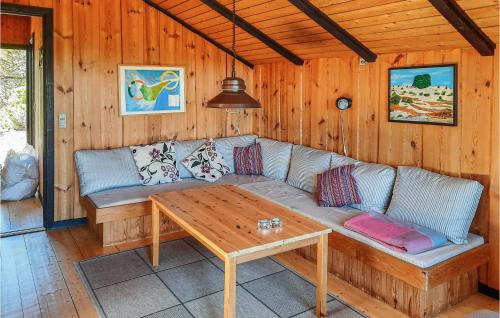 Anholt House | Cozy Home in Anholt with Kitchen and Pet-Friendly Amenities