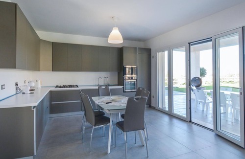 Brucoli House | Nice home in Augusta with WiFi