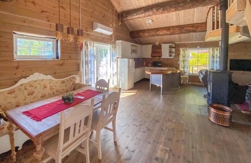 Nordre Land House | Enchanting Log Cabin Retreat Near Dokka and Lillehammer