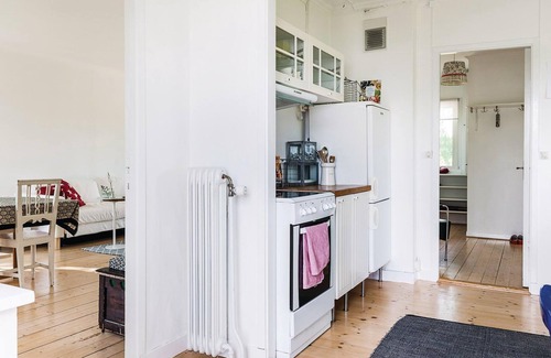 Bodafors House | Cozy Cottage in Norra Sandsjö with Lake View & Spa