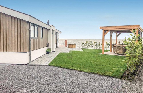 Bovenkarspel House | Discover the Ultimate Getaway by Markermeer Lake