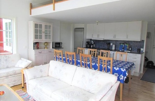 Brakne-Hoby House | Cozy 3 Bedroom Accommodation in Bräkne-Hoby with Kitchen