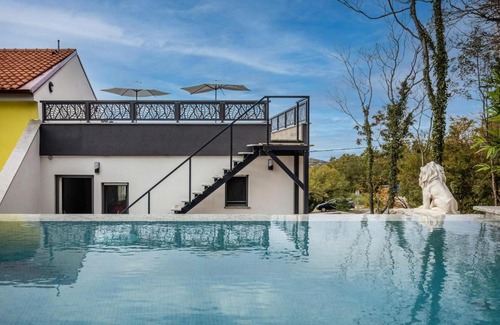 Vinodolska opcina House | Relaxing Retreat in Bribir with Pool and Jacuzzi