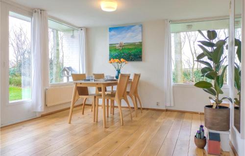Brouwershaven House | Welcoming Home in Brouwershaven with WiFi & Pet-Friendly
