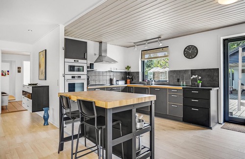 Lyngsbæk Strand House | Spacious Vacation Home with Oceanfront Views & Fun Activities