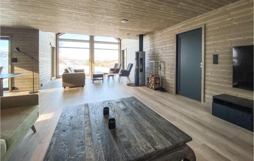 Vinje House | Top-Rated Family Retreat in Edland with Wifi Access