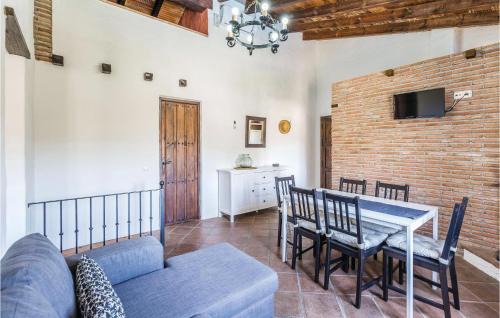 El Borge House | Relaxing Home in El Borge with Pool and Wifi Access
