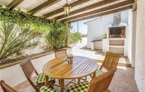 El Borge House | Relaxing Home in El Borge with Pool and Wifi Access