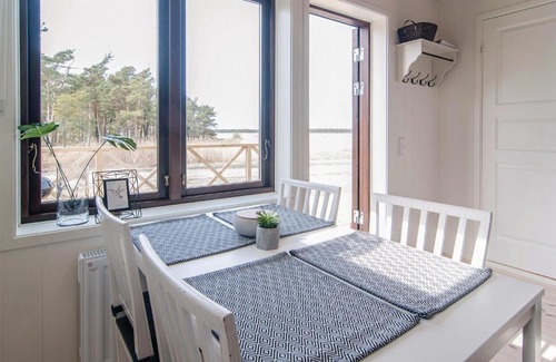 Fidenas House | Cozy Home in Fidens with Kitchen & Child-Friendly Access