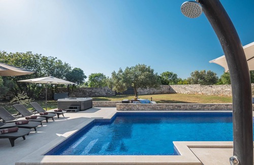 Galizana House | Inviting Vacation Home with Pool and Family-Friendly Amenities