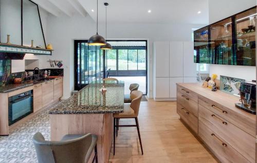 Gans House | Cozy Gans Home with Kitchen, Pool & Pet-Friendly Amenities