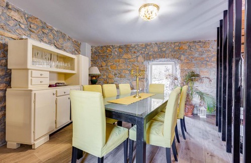 Gostinjac House | Relaxing Getaway in Gostinjac with Pool and Sauna