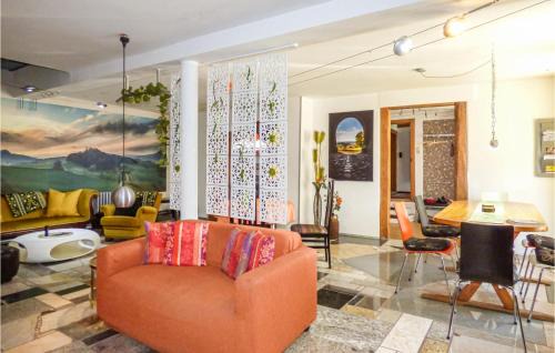 Randegg House | Cozy Home in Gottmadingen with WiFi for Family Fun