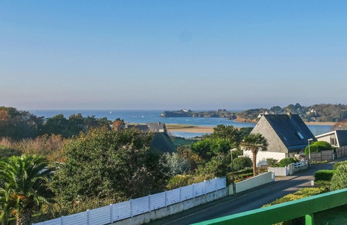 Guidel-Plages House | Spacious 4-Bedroom Getaway with Ocean Views in Guidel