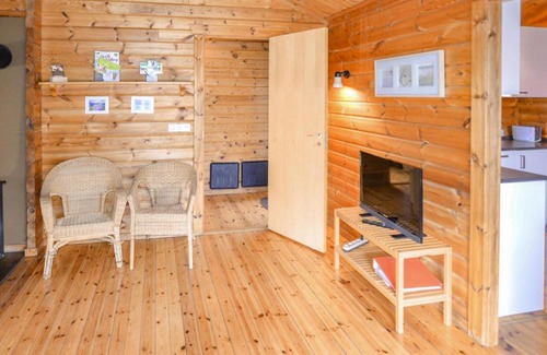 Hayingen House | Cozy Retreat in Hayingen with Sauna, WiFi & Breakfast
