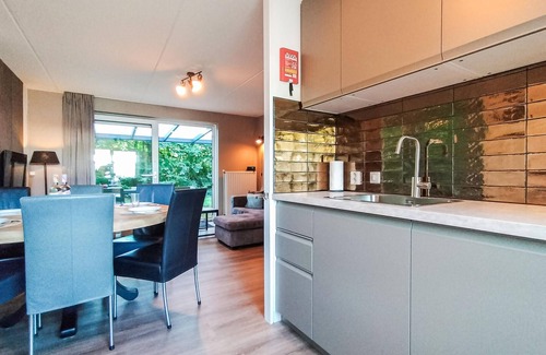 Hoeven House | Nice home in Hoeven with sauna