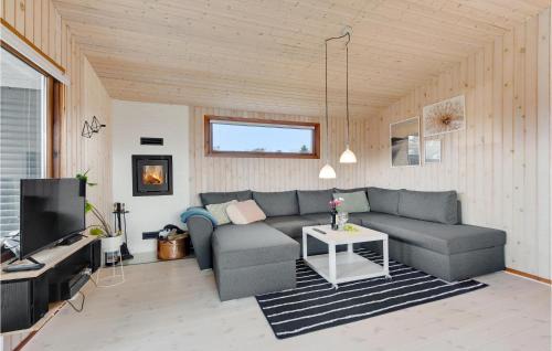 Østerskov House | Inviting Home in Humble with Kitchen & Pet-Friendly Amenities