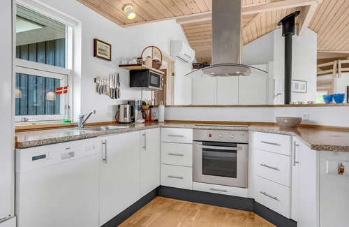 Bratten Strand House | Experience Bratten's Beauty at This Pet-Friendly Retreat