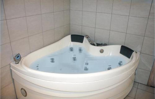 Kopingsvik House | Relaxing Retreat in Köpingsvik with Sauna & Family-Friendly Amenities