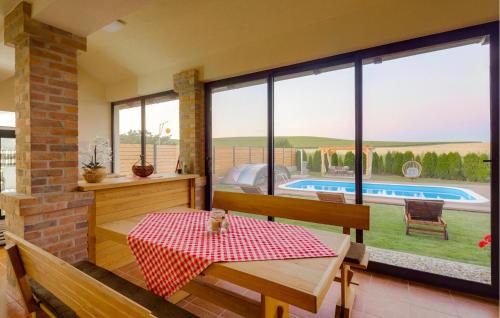 Karanac House | Nice Home In Karanac With Sauna