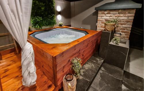 Karlovac House | Nice Home In Karlovac With Wifi