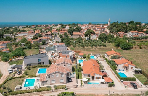Kastelir House | Inviting Ocean View Home with Pool and Spa Amenities