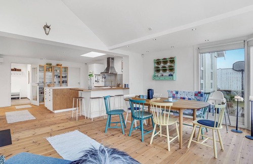 Kirke Hyllinge House | Spacious 4-Bedroom Retreat in Kirke Hyllinge with Lake Views