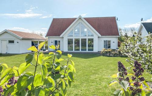 Kivik House |  Cozy Kivik Retreat with Wifi - Family Friendly Getaway