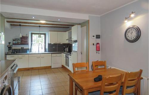 Lunebach House | Family-Friendly Retreat in Lünebach with Full Kitchen