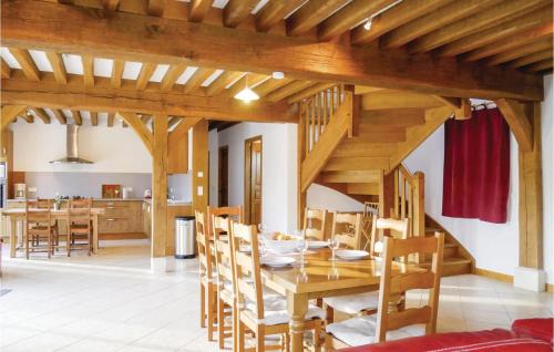 La Croupte House | Comfortable Home in La Croupte with Free Wifi & Pool