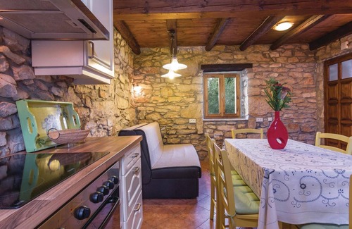 Paradiz House | Inviting Stone House in Paradiz Village with Pool & Spa