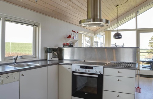 Lemvig House | Ideal 3-Bedroom Retreat in Lemvig with Ocean Views