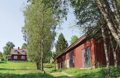 Unnaryd House | Relax in a Beautiful Retreat with Lake Views and Spa Access