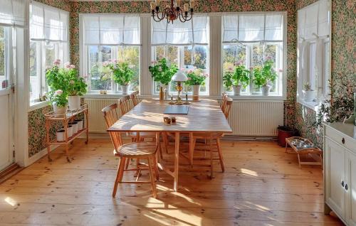 Osteraker Municipality House | Nice Home In Ljusterö With Sauna