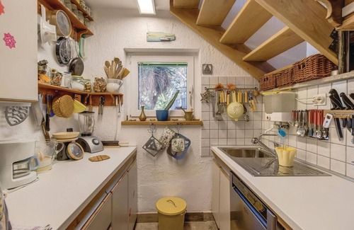 Cove Murtar House | Discover Serenity on the Beautiful Island of Mali Lo