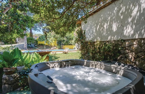Cove Murtar House | Discover Serenity on the Beautiful Island of Mali Lo