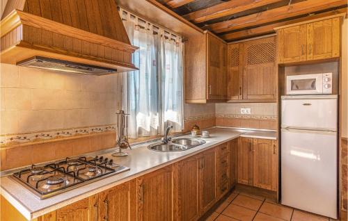 Mecina Bombaron House | Discover Comfort at Home in Mecina Bombarn with Wifi