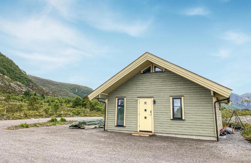 Midsund House | Cozy Midsund Home with WiFi & Child-Friendly Amenities