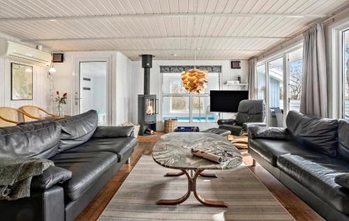 Houstrup House | Relaxing Retreat in Nrre Nebel with Sauna and Pool Access