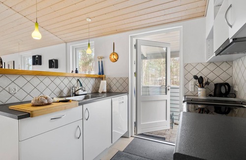 Dueodde House | Oceanfront 2 Bedroom Retreat in Beautiful Nexø