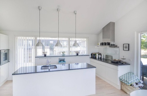 Nimtofte House | Comfortable 2-Bedroom Retreat in Nimtofte with Spa & Breakfast