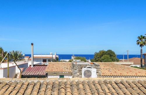 Reitani House | Discover Your Ideal Oceanfront Vacation Home by the Sea